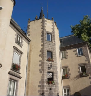 Mairie-Château